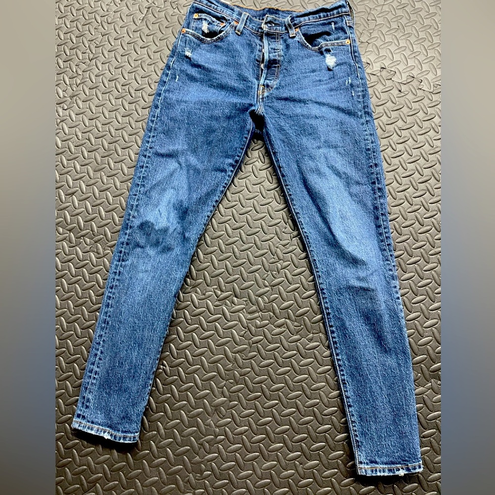 Women levis 501